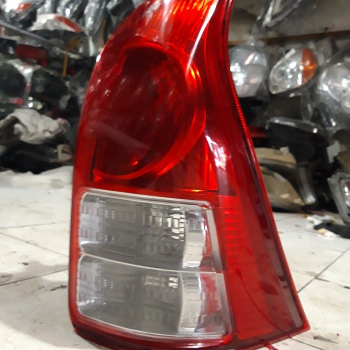 Stoplamp lampu belakang toyota Avanza 2012 2013 2014 ori