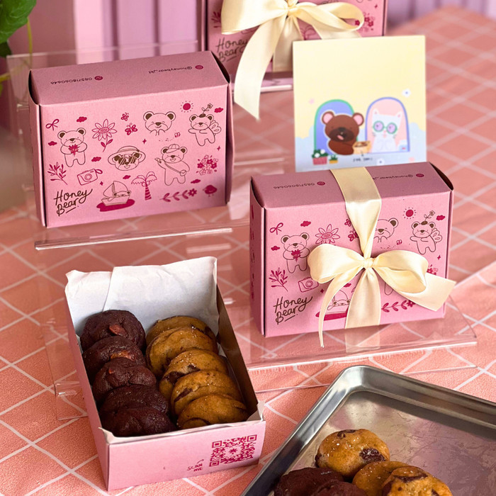 

XED COOKIE BOX Soft Baked Cookies Kue Kering Coklat Chip Almond