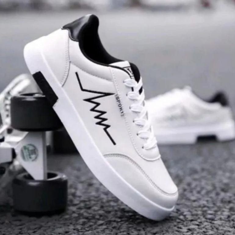 SEPATU SNEAKERS PRIA HITAM DAN MERAH