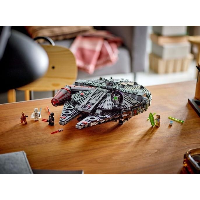 LEGO Star Wars 75389 The Dark Falcon