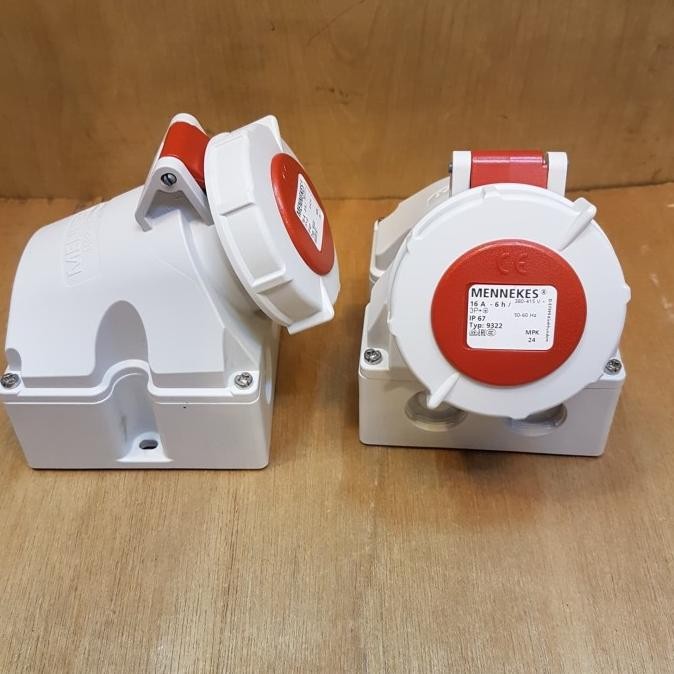 MENNEKES 9322/9122 3P+E 16A IP67 Wall Mounted Socket