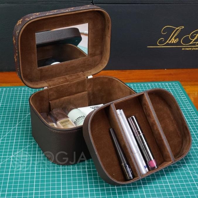 LV Mono Tempat Make up Cantik / Tas Kosmetik / Beautycase /Cosmetic VS99