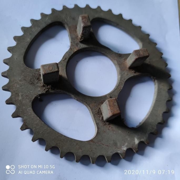 TERMURAH - Gir belakang honda ST70, C110, C50 dax 39T. ori