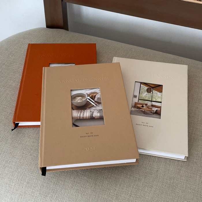 

Farizal - Annual Planner 2024 (Agenda Journal Book)