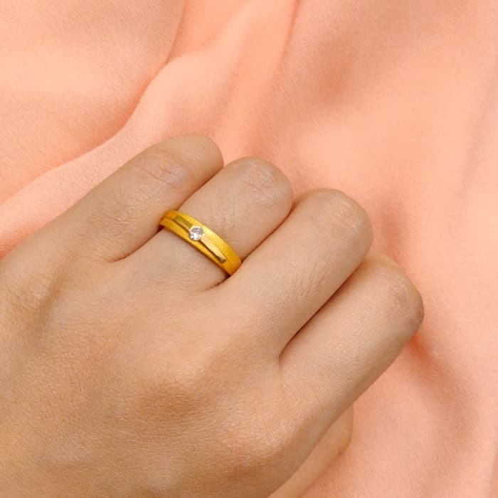 Grosir Cincin polos permata model nikah elegant emas asli Keren