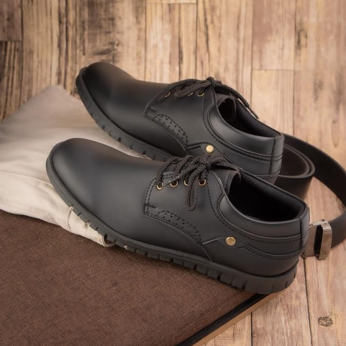 Paulmay Sepatu Sneakers Pria Modena 26