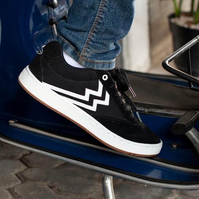 Geoff Max Official - Boston Black White | Sepatu Pria | Sneakers Pria