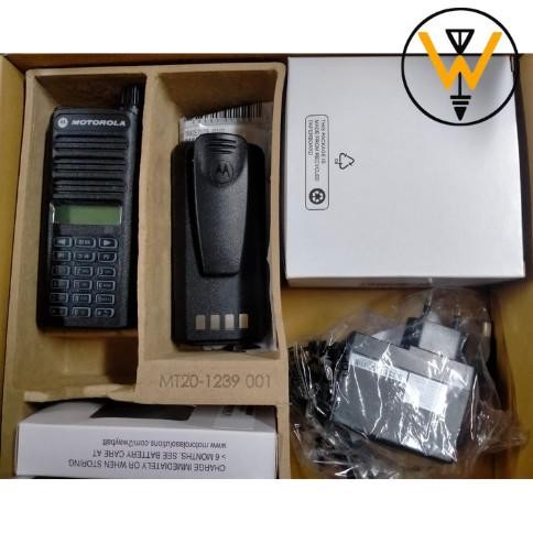 MOTOROLA XIR C 2660 136-174MHz 5W XIR-C2660 VHF XIRC2660 XIR C2660