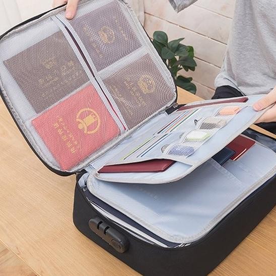 

TND TAS DOKUMEN SECURITY LOCK ANTI AIR TRAVEL BAG DOCUMENT ORGANIZER BAG TEMPAT PENYIMPANAN FILE SERTIFIKAT RUMAH TANAH PASSPORT KARTU ATM BABYMANIASHOP