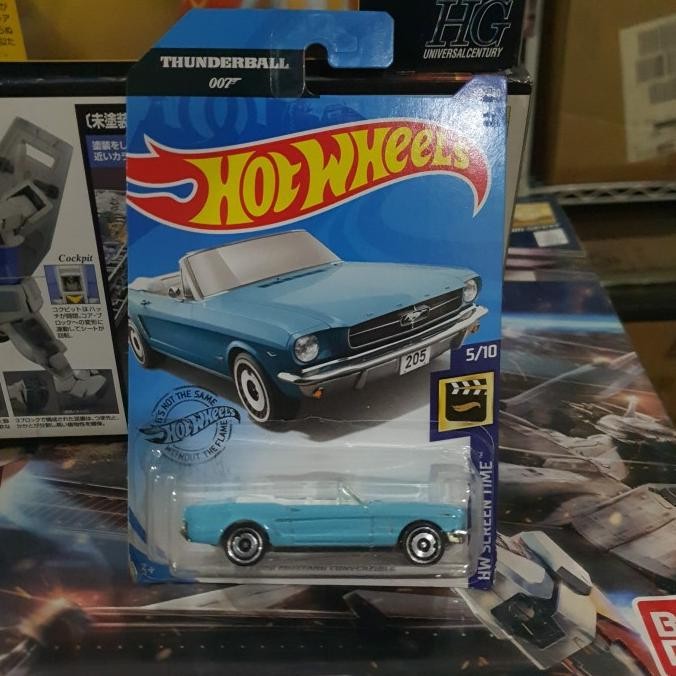 hotwheels '65 Ford mustang convertible ( 007 thunderball )