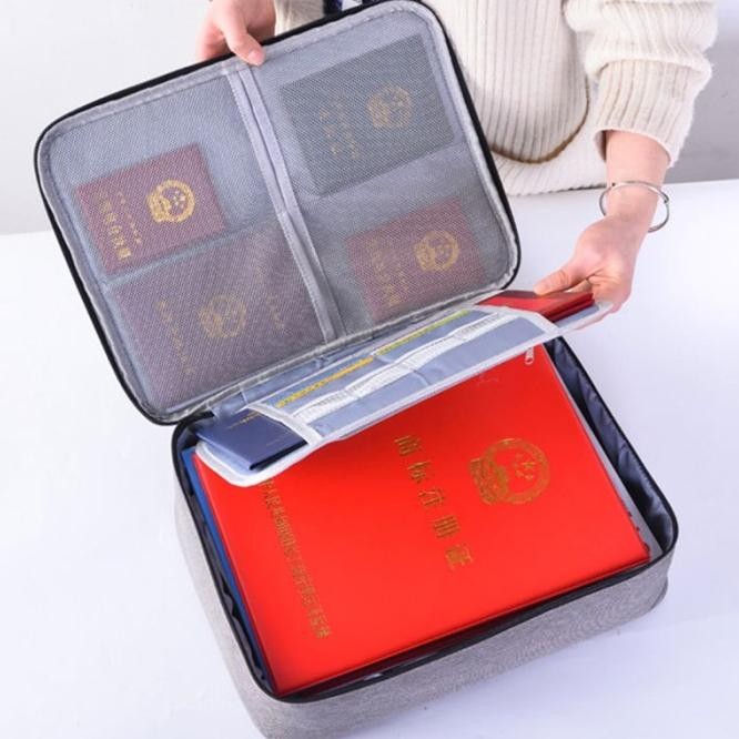 

TAS DOKUMEN TEMPAT PENYIMPANAN FILE TRAVEL ANTI AIR BAG