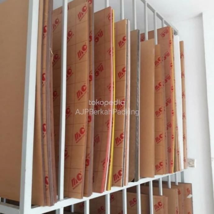 acrilic lembaran 1,5mm 1m x 2m