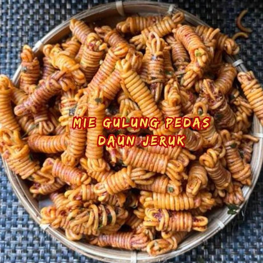 

Grosir PROMO mie gulung / mie gulung pedas daun jeruk / mie gulung pedas manis / mie gulung 1kg / mie gulung pedas daun jeruk 1kg