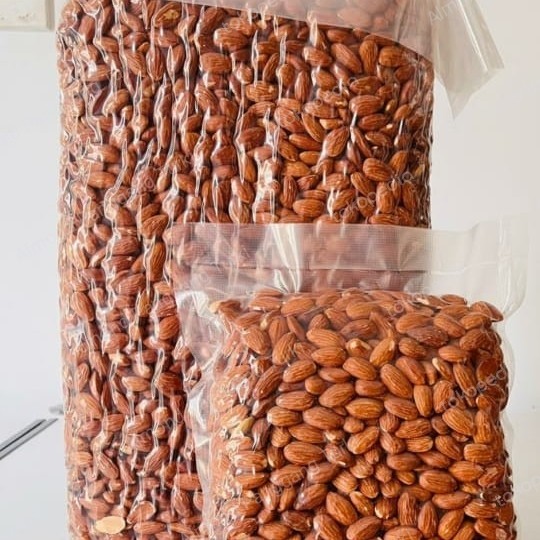 

LIMITED EDITION Raw Almond 1 kg /kacang Almond Mentah / almond turki