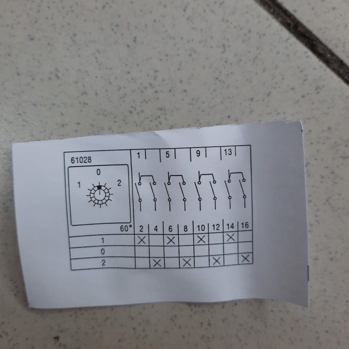 Sa16-3-4-61028 (1-0-2) / 4 Pole / 16A, Cam / Rotary Switch, Salzer