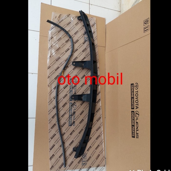 Breket Grill Fortuner Vnt Original