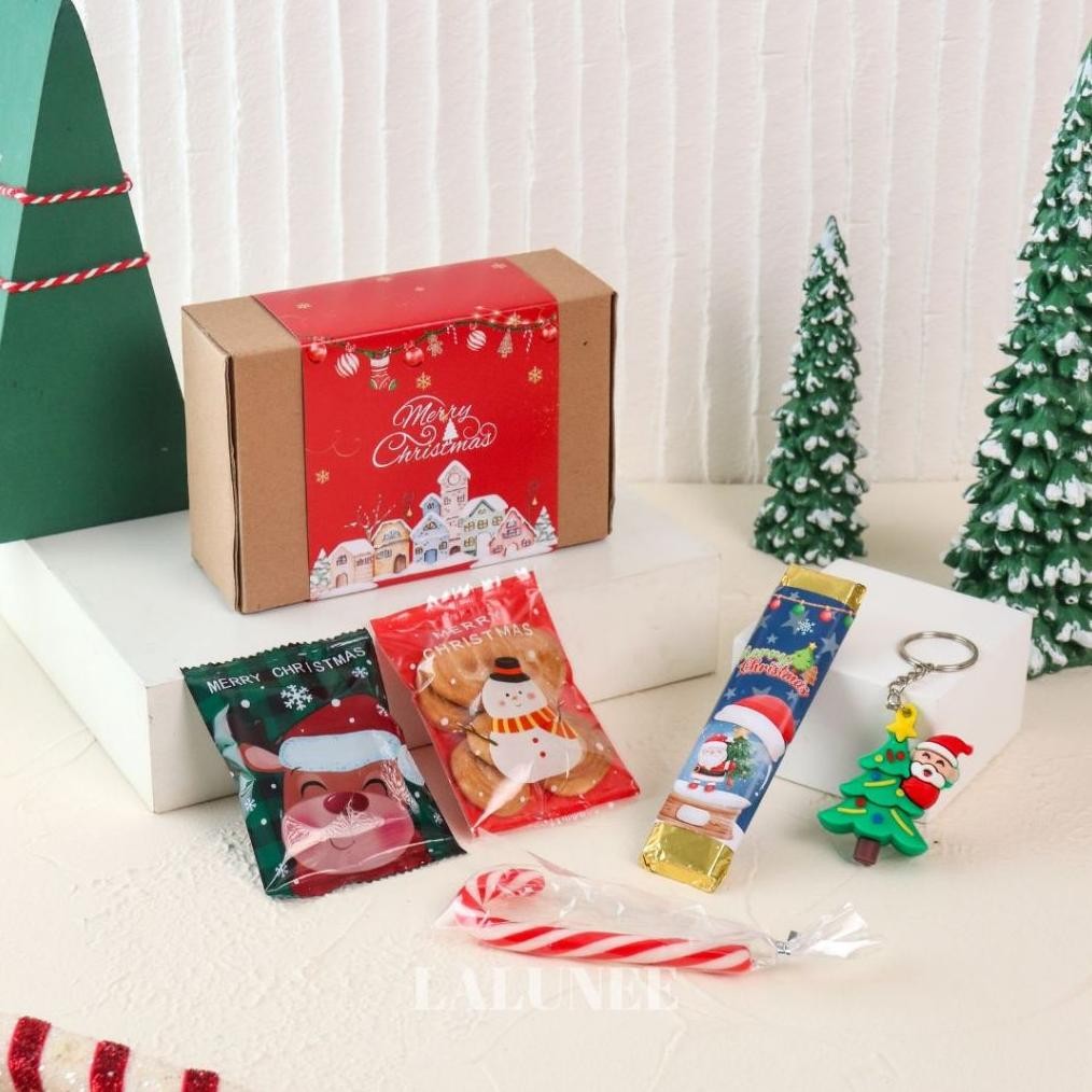

HAMPERS NATAL LUCU - BINGKISAN SEKOLAH MINGGU - SOUVENIR COKLAT DAN KUE NATAL - GANTUNGAN KUNCI NATAL - PERMEN NATAL