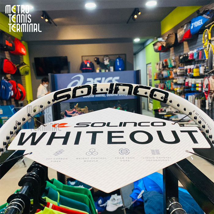 Solinco Whiteout Raet 305 / 290 G ( Raket Tenis Solinco )