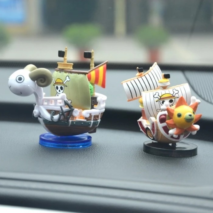 MINIATUR KAPAL ONE PIECE GOING MERRY THOUSAND SUNNY ISI 2PCS