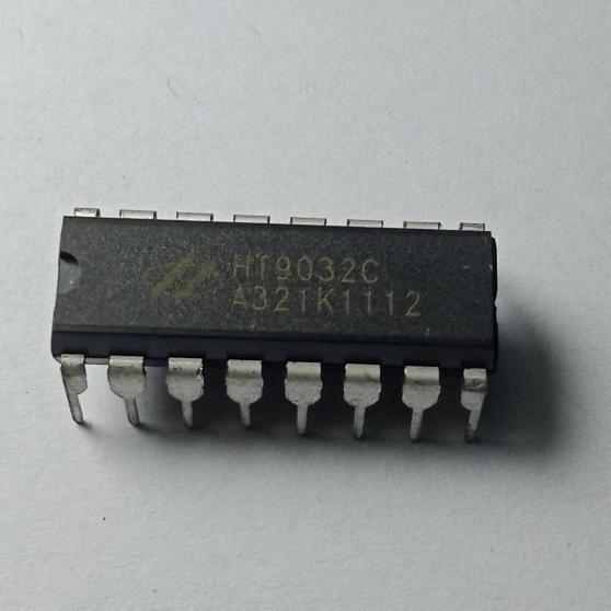 IC HT9032C HT9032 9032 DIP 16 CALLER LINE INDENTIFICATION RECEIVER IC tokmi99 dijamin