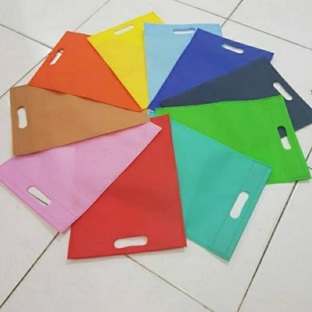 

Goodie bag Oval 25x35 (Paket ekonomis 100pcs) Mix warna
