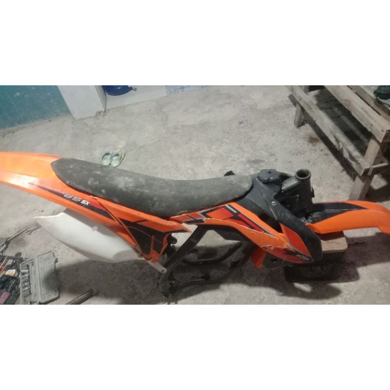 rangka plus body ktm 85 ori copotan