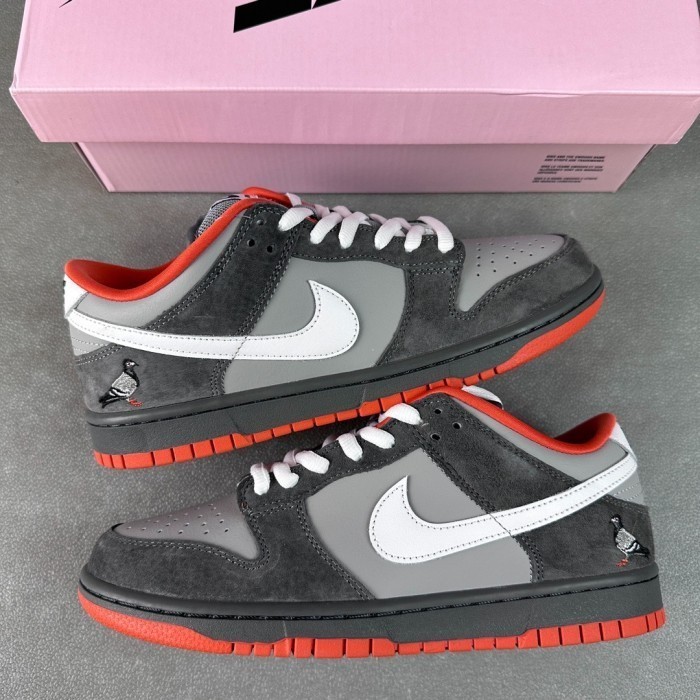 Staple x Nike SB Dunk Low NYC Pigeon