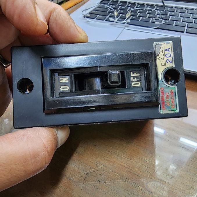 [ Tt88 ] Mccb Terasaki 20A