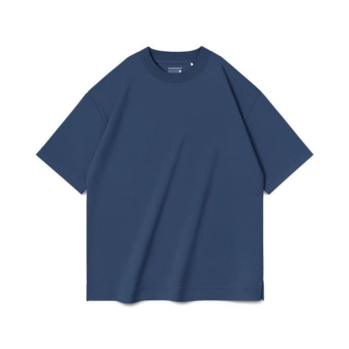 

BLUE- HUMAN GREATNESS OTTER OS T-SHIRT STEEL BLUE HGBASIC