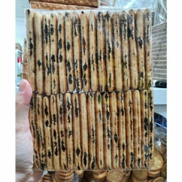 

Biskuit Anggur Sultana Biskuit Kiss Malaysia 250Gr 500Gr