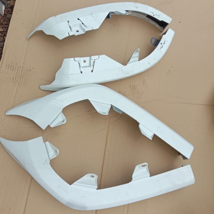 BODYKIT DEPAN BELAKANG MOBILIO E ORIGINAL