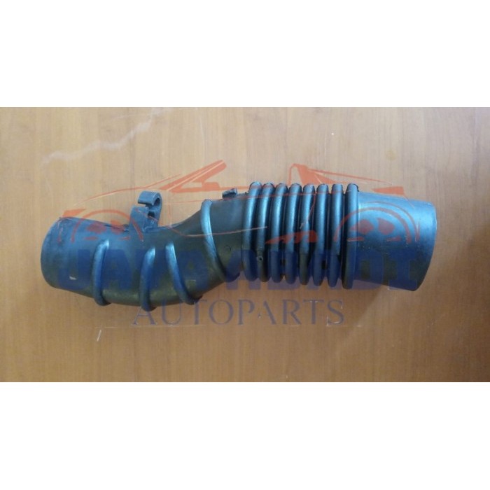 Cocok untuk selang hawa Mazda E2000 bensin