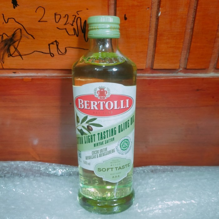 

bertolli extra light olive oil minyak zaitun 500ml