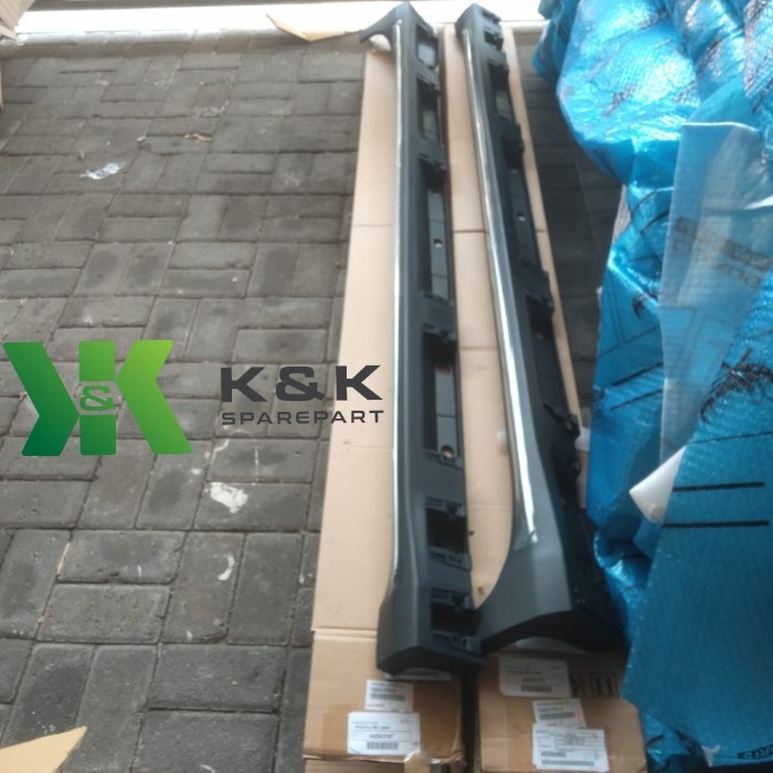 Side Skirt Set Venturer (ORI ASTRA)