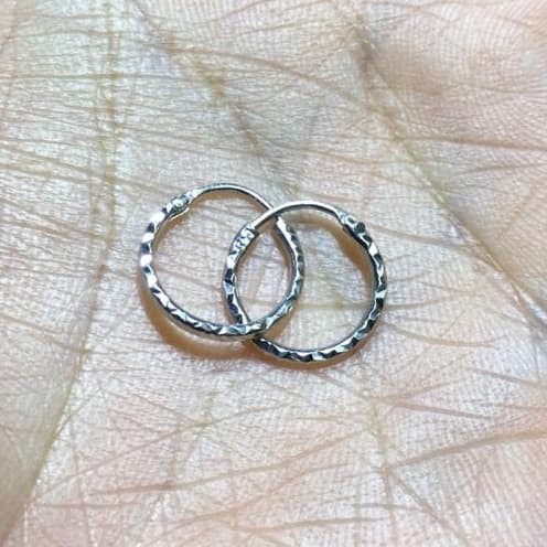 Ready Anting Anak Gipsi Emas Putih 750 Arsir Bulat