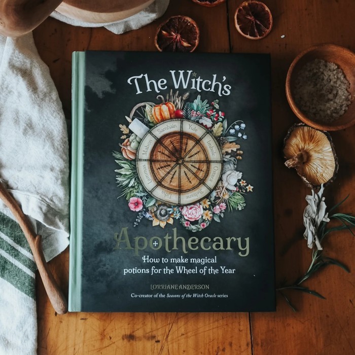 

TERBARU The Witch's Apothecary: Seasons of the Witch Book 1925946797