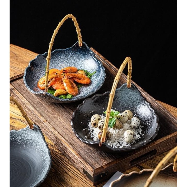 Mori Plate Wood Handle / Piring Saji Keramik Jepang Gagang Kayu Rotan