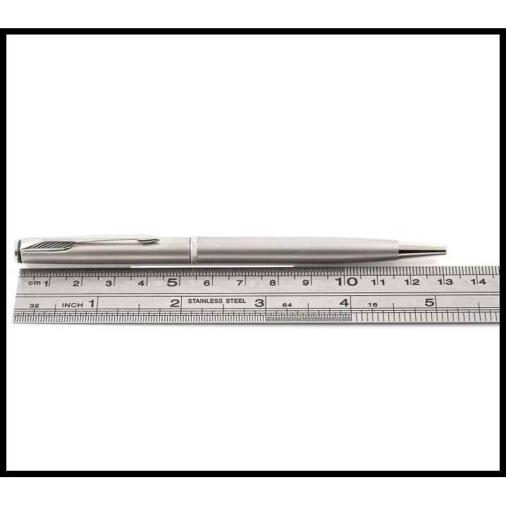 

Pulpen Insignia Silver / Pen Besi Pena Metal Gift Souvenir Promosi