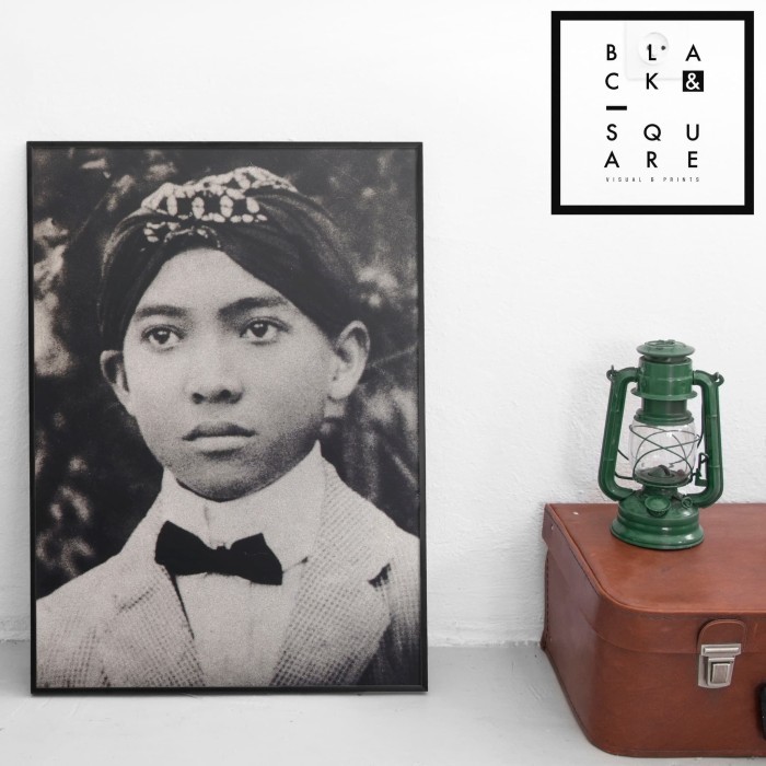 Foto Langka Bung Karno - Digital Print Premium Poster + Frame Size A1 Terbaru