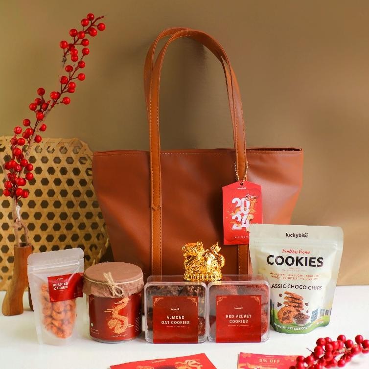 

Hampers Imlek / CNY Hampers / Parcel Imlek - PREMIUM LEATHER BAG - SET HAPPINESS - LUCKYBITE