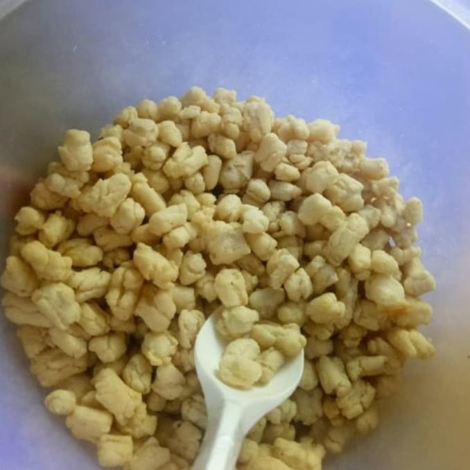 

READY STOCK PILUS CIKUR (RASA KENCUR) 1 KG ENAK DAN RENYAH !!!!!