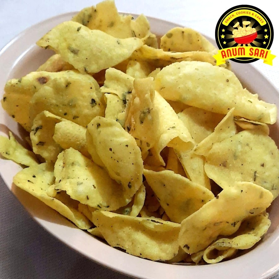 

Comring Keripik Comro Kering Daun Bawang 250 Gram / Keripik Singkong - Anum Sari