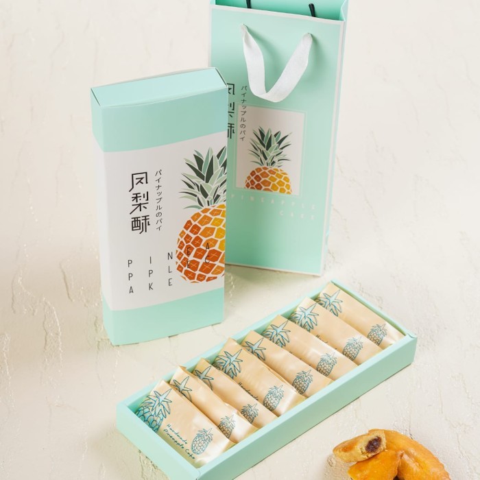 

Petite Pie - Hampers Natal