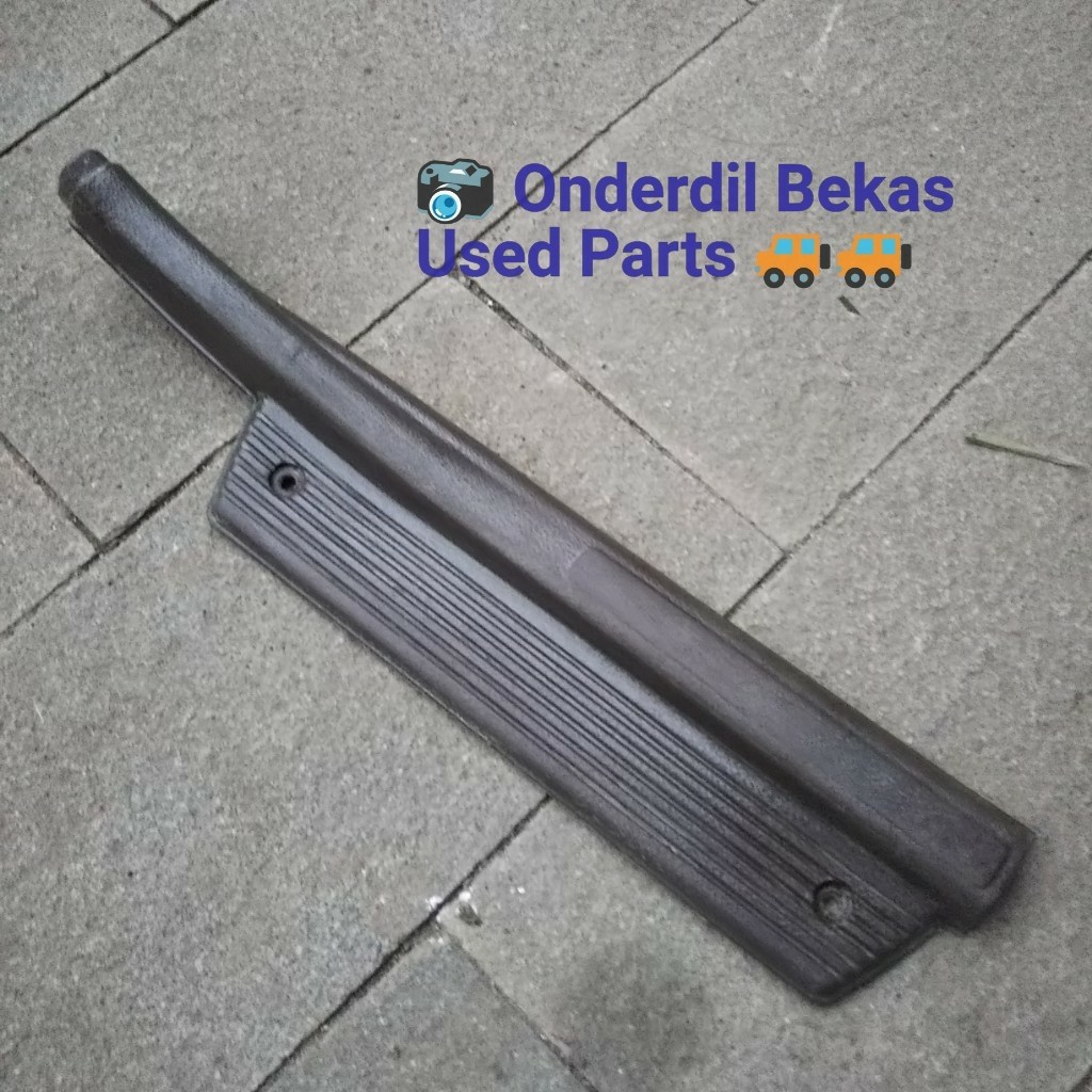 sill plate kanan belakang RR honda accord  executive