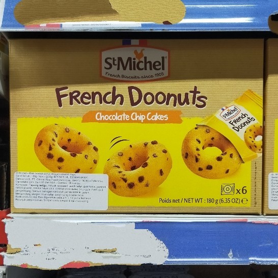 St Michel French doonuts chocolate chip cakes 180gr isi 6pcs donat