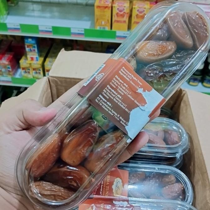 

Baru Kurma Tunisia Tangkai Sun Fruit 400Gr Kurma Bertangkai Enak Original