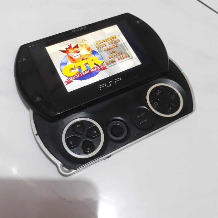 TERBARU Casing PSP Go 1 set mulus fulset masih Baru baut lengkap siap pakai ok BISA GOSEND