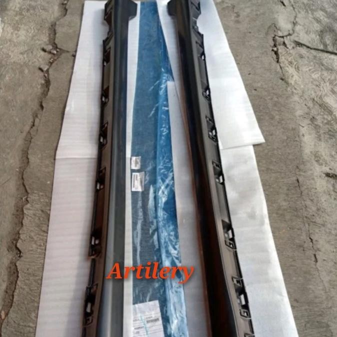 N Side Skirt Innova Tipe V Original