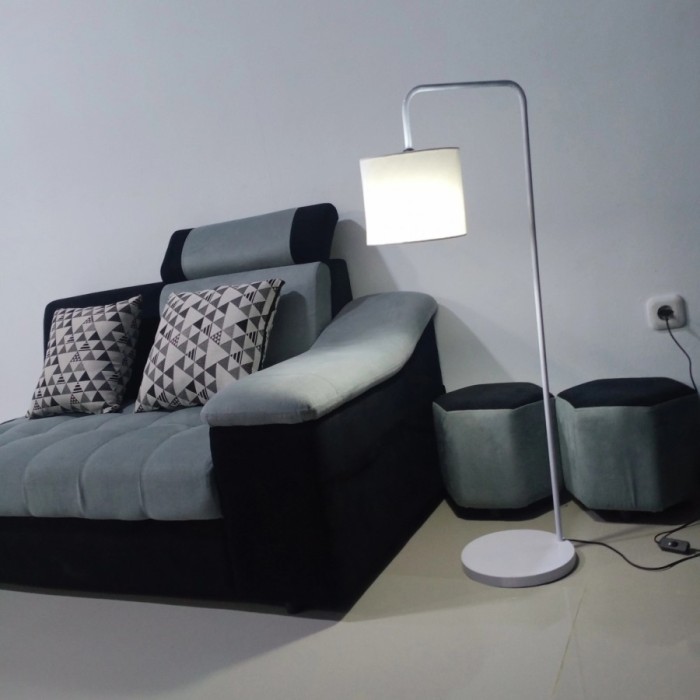 Lampu Hias Standing Lantai Sudut Ruangan Keluarga Tamu Dekorasi Rumah Murah