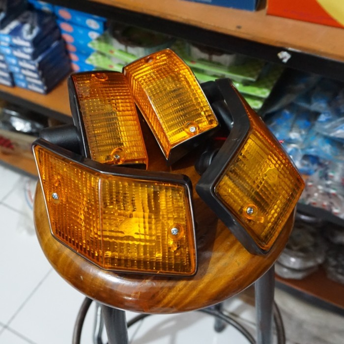 @@@@] Lampu Sen Sein Vespa Excel Exclusive Spartan Model Original
